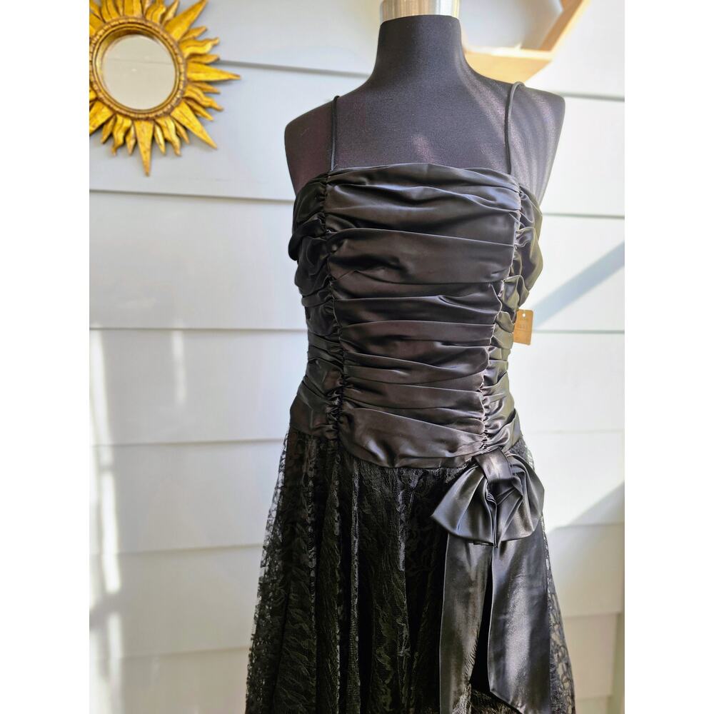 Vintage 1970s Black Lace & Satin Dress | Goth Witchy Halloween Prom S/M - Picture 2 of 9
